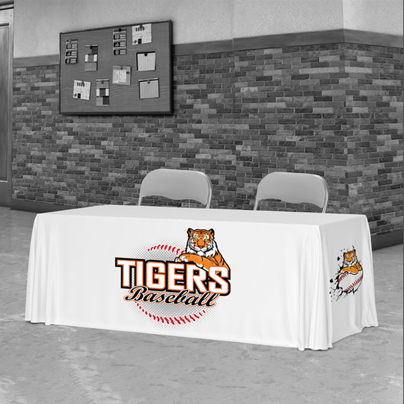 Tablecloth Traditional Throw